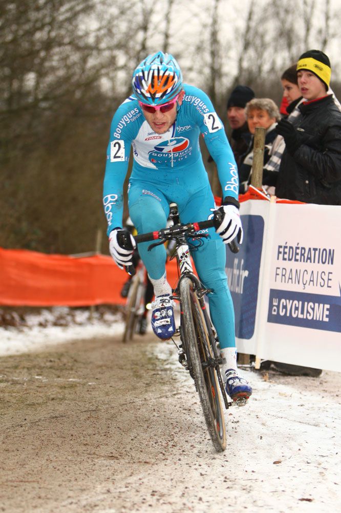 http://a21.idata.over-blog.com/0/04/86/06/0101-C2010/steve_chainel_janvier_2010-1-.jpg