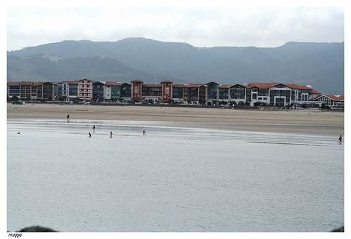 UN SALUDO DESDE FRANCIA... Plage_hendaye