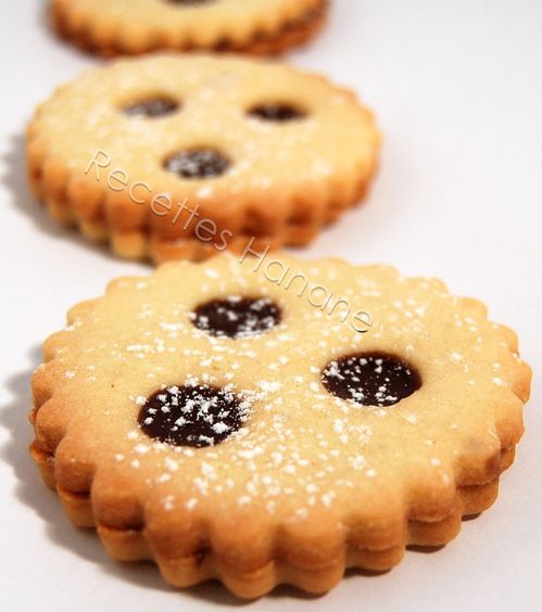 Biscuits Sablés Fourrés Au Chocolat